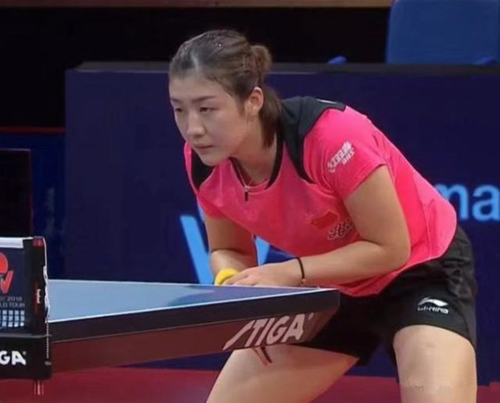 对手禁区的 对手禁区的