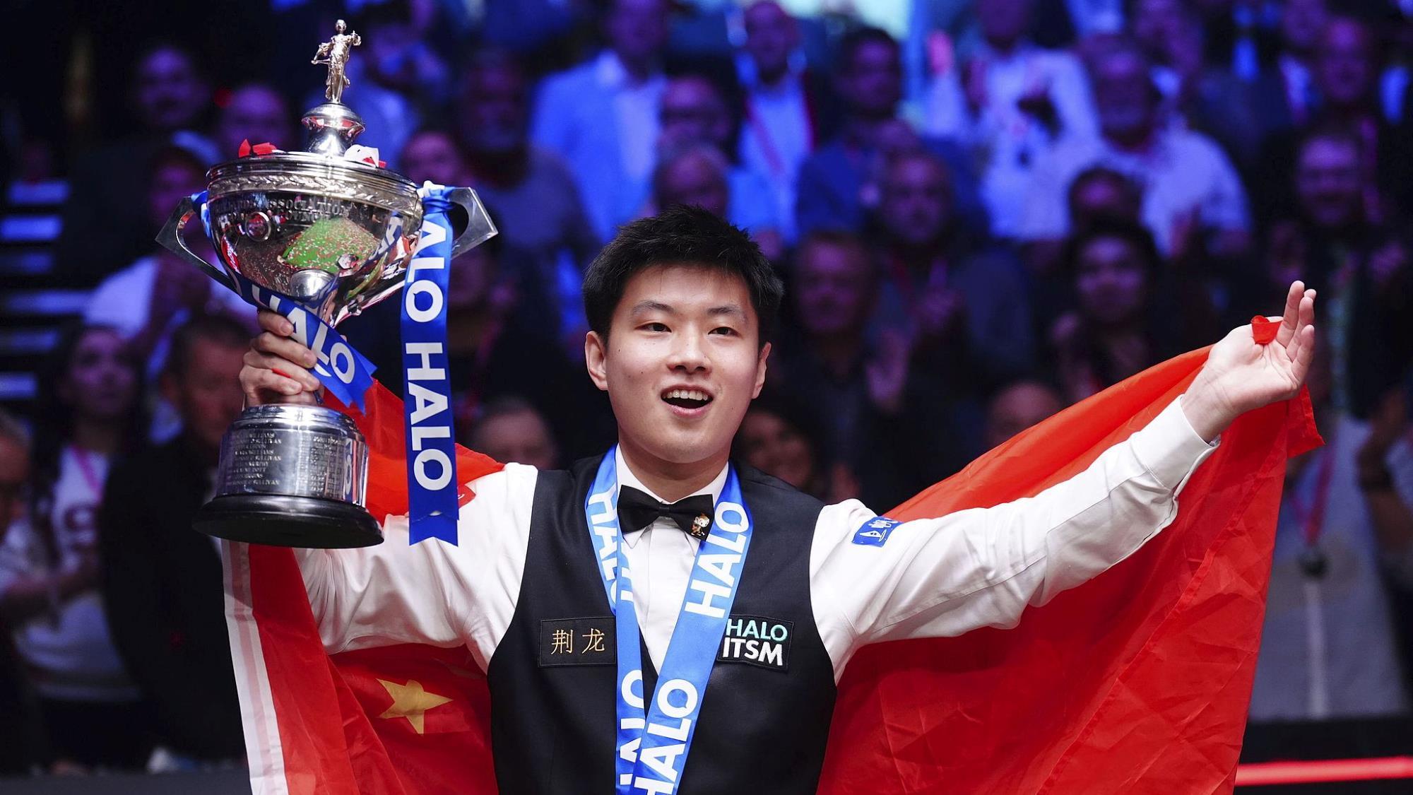 在营地里搭 在营地里搭