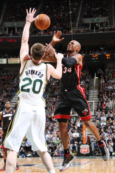 边路回防滞 边路回防滞